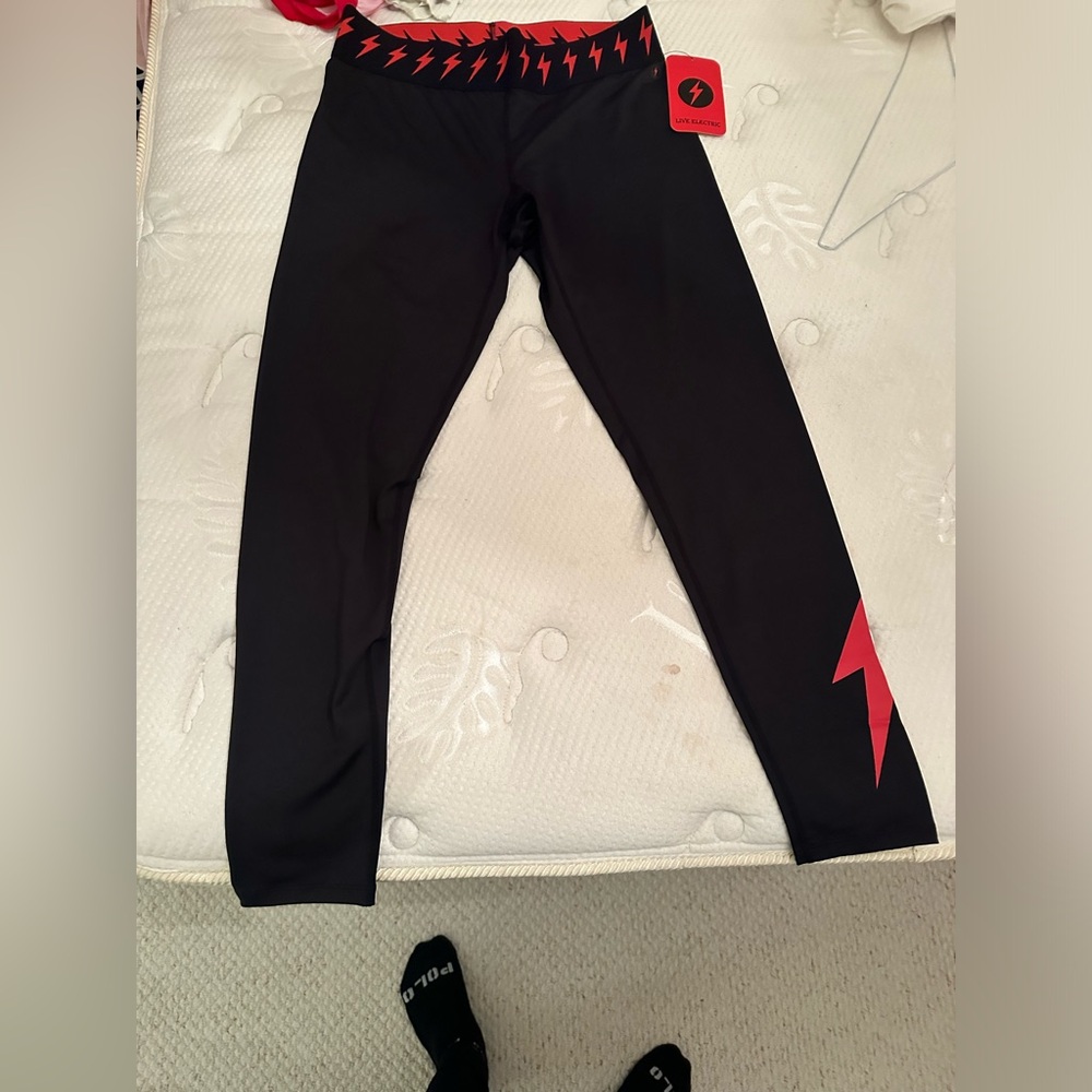 Live electric red lightning bolt black leggings